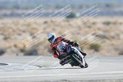 media/Dec-07-2025-CVMA (Sun) [[3e7d2de5dc]]/Race 12- Formula 40 MW and LW/